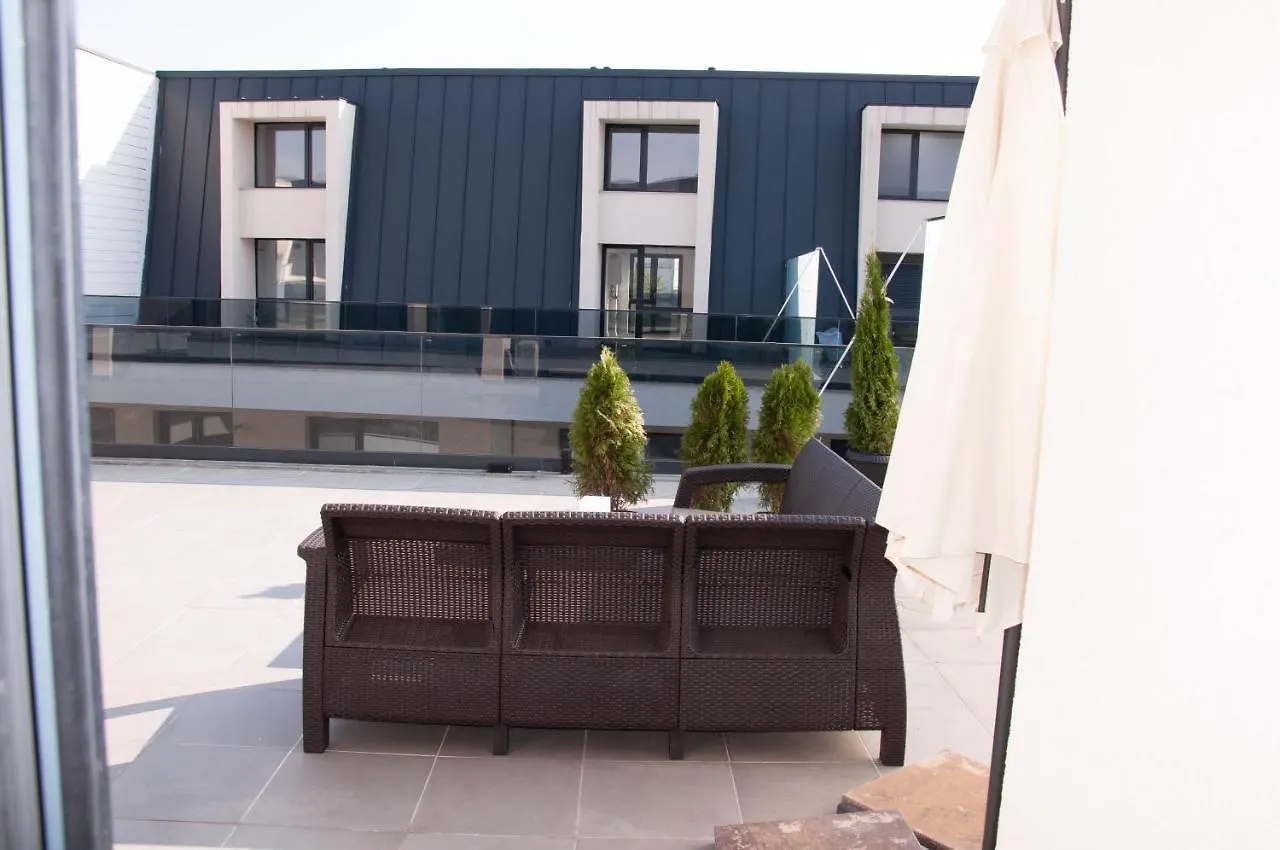 5 Rooms Penthouse No 25 Free Parking ブカレスト 0*,