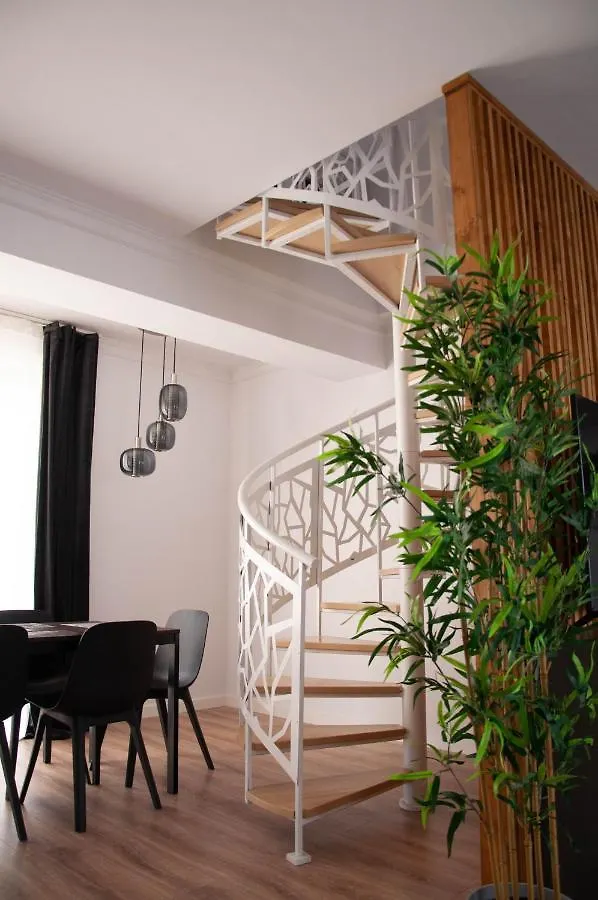 5 Rooms Penthouse No 25 Free Parking Bucarest Rumanía